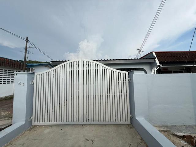 Jalan Pakis Taman Sri Pulai single storey lowcostend lotfull loan