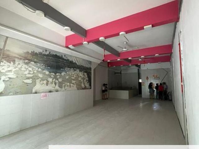 Jalan Pasir Puteh, Station 18