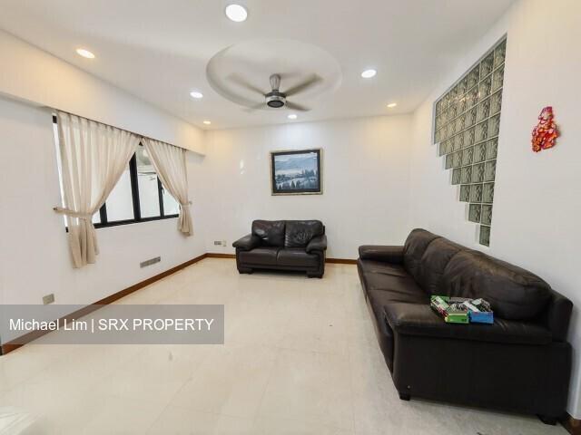 Jalan Pemimpin D20, Terrace