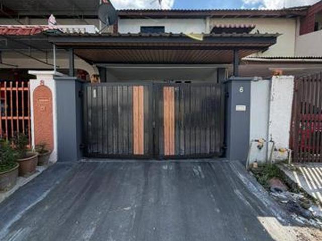 Jalan Permas 218 Bandar Baru Permas Jaya
