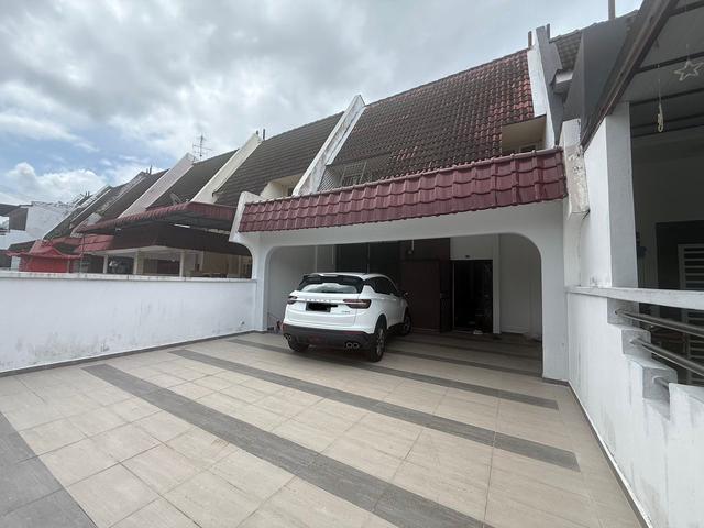 Jalan Permas 37 Taman Permas Jaya Teres 2 tingkat