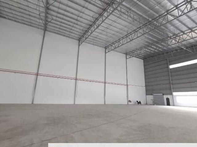 Jalan Persiaran Puncak Alam 6