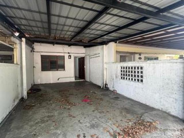 Jalan persisiran perling Taman perling double storey lowcost