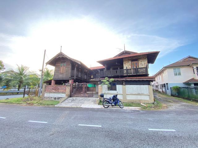 Jalan Pulai Perdana