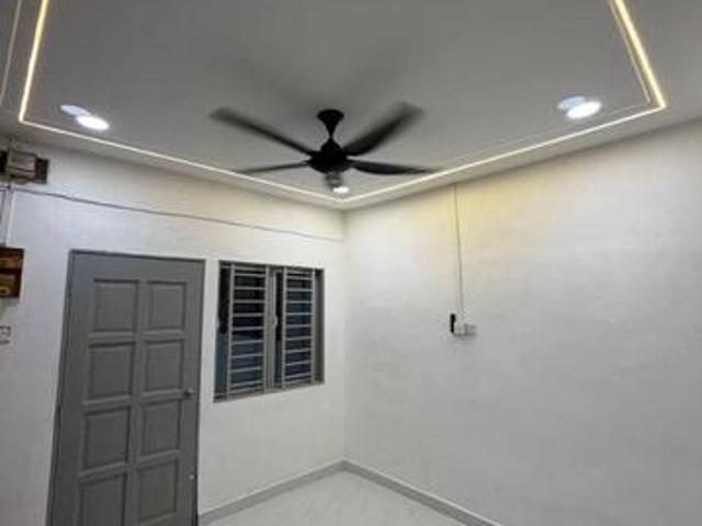 Jalan SatriaTaman TitiwangsaKluangDouble Storey Low Cost