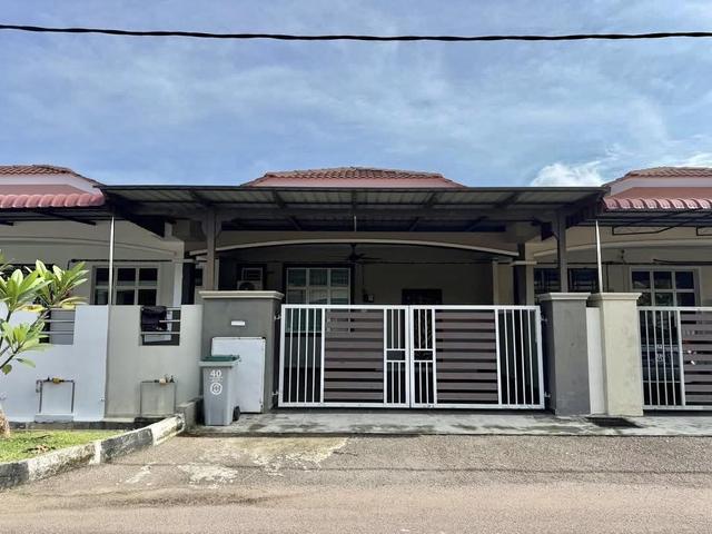 JALAN SAUJANA Taman Saujana Kluang Fully Renovated Non Bumi