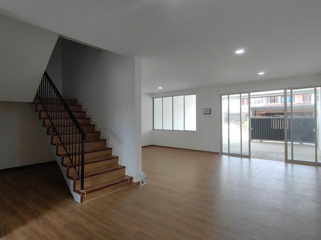 JALAN SEMABA DOUBLE STOREY TERRACE FOR SALE At 6TH MILE KUCHING