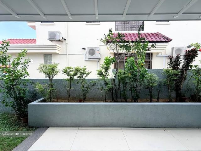 Jalan Sentosa D14, Detached