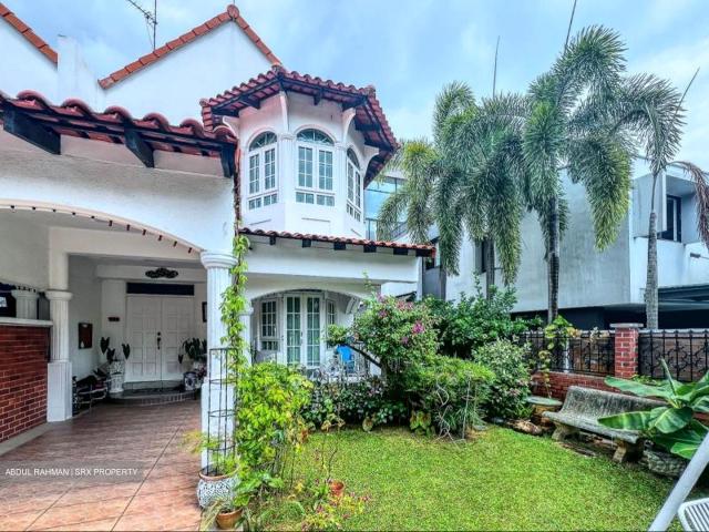 Jalan Senang D14, Terrace