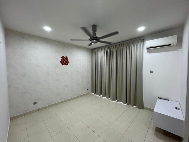 Jalan Seri Austin 6xx Taman Seri Austin Double storey terrace