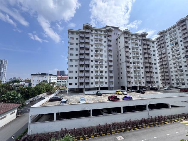 Jalil Damai Apartment for rent