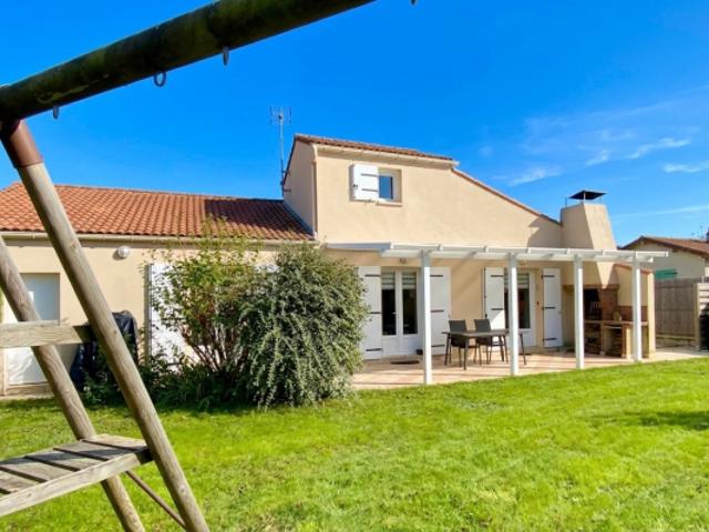 JARD SUR MER, PROCHE PLAGE T4 de 85m2 3 chambres dont 2 de
