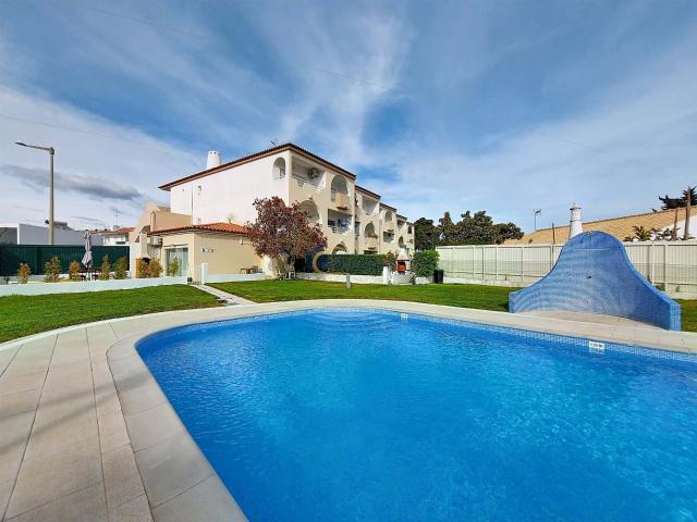 Jardim privado de 68 m2 praia a 15 min a pé 125m² Albufeira e Olhos de Água
