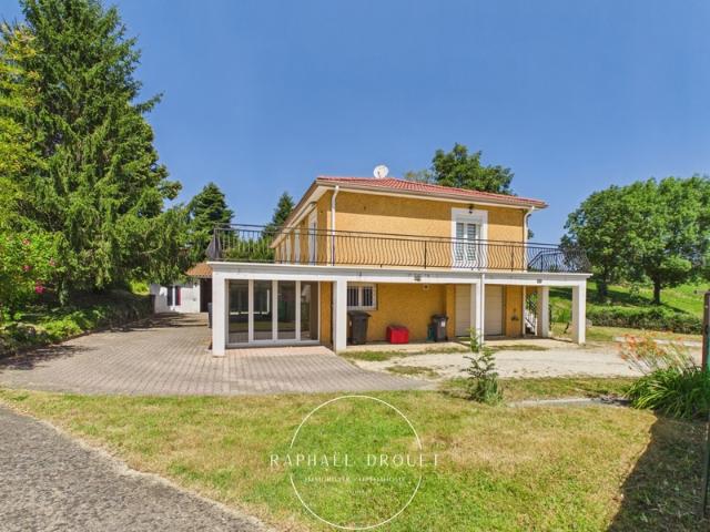 Jardin 38200 Propriété familiale 196 m2 avec jardin, garage, atelier, piscine et potentiel de valorisation foncière à 5 min de Vienne
