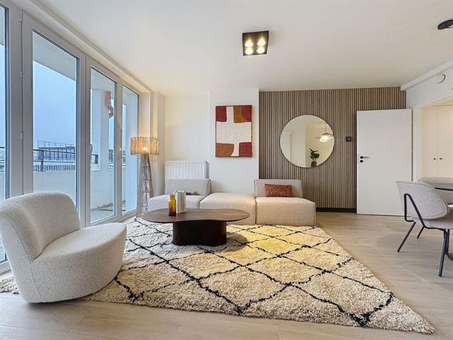 Jardin Botanique! Splendide Appartement meublé, 1 chambre + une terrtasse