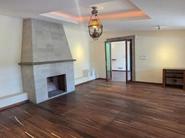 Jardines del Pedregal, residencia en una sola planta