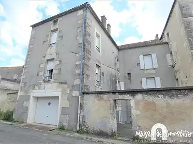 Jarnac 16200 Achat / Vente immeuble au dernier étage
