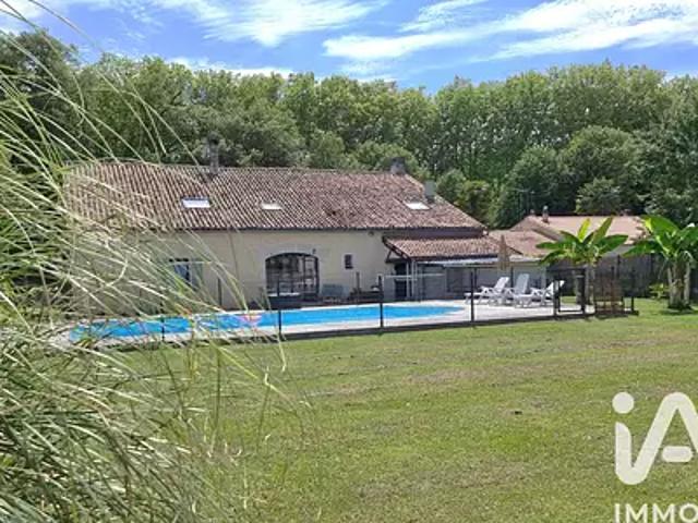 Jarnac 16200 Achat / Vente maison 8 pièces t8 parking