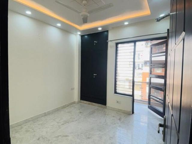 Jasola Pkt 1 4 Bedroom 300 Sq. Yd. Apartment in Jasola Delhi Listing ID: #10268