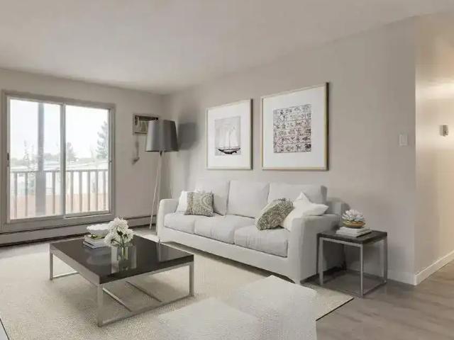 Jason Apartments