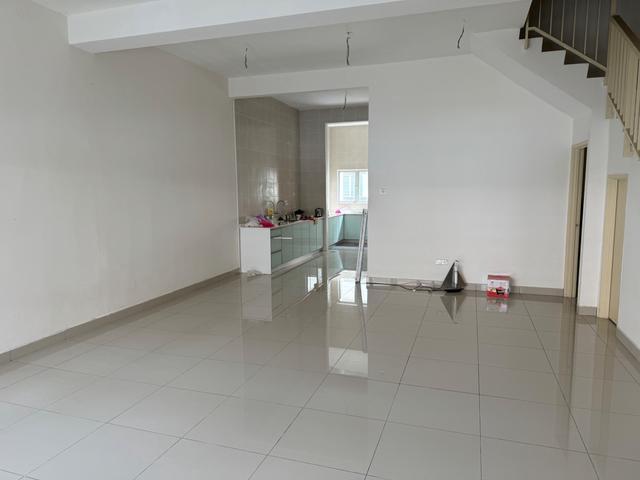 Jati Heights Nilai Putra