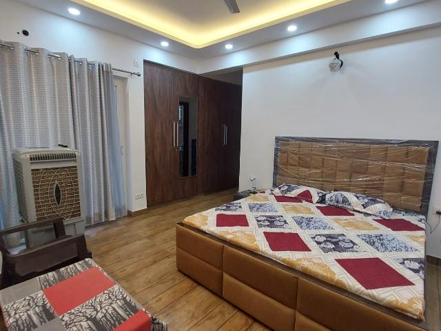 Jaypee Moon Court 3 Bedroom 1920 Sq. Ft. Apartment in Jaypee Greens Greater Noida Listing ID: #10103