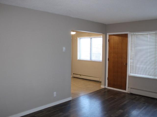 Jazz Manor Studio Apartment for Rent at 10741 108 St Nw, Edmonton, AB T5H 3A4 Central McDougall