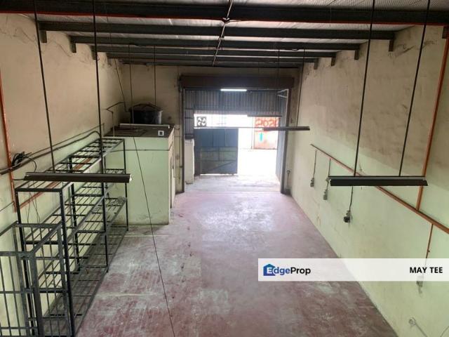 JB Taman Mount Austin Single Storey Factory with Mezanice Floor