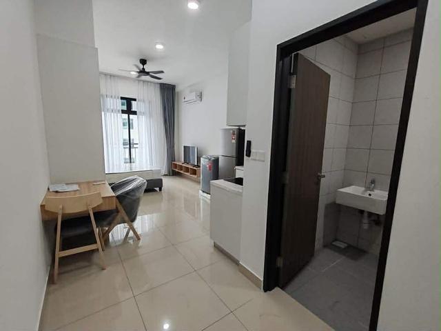 JB Town Meldrum Height Residence Studio 1 bath Fully Furnished CIQ