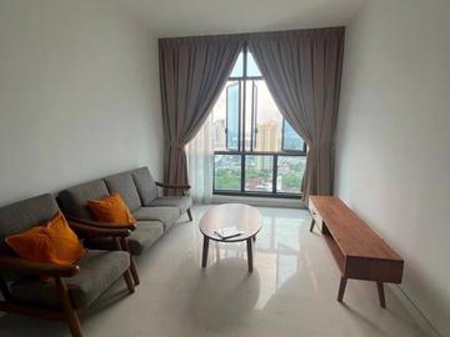 Jb Town Near CIQ Cheapest Price 2 carpark fully furnished
