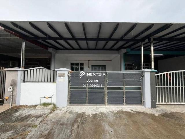 JB Town Area 波地双层半独立出售‼️ Taman Iskandar. 龙园） 停放多辆车不是问题 地点适合自住 Double Storey Semi D unit for Sale 4Bedrooms + 3 Bathrooms 40 x90sqft Freehold Non Bumi Gate &Guarded Facing South