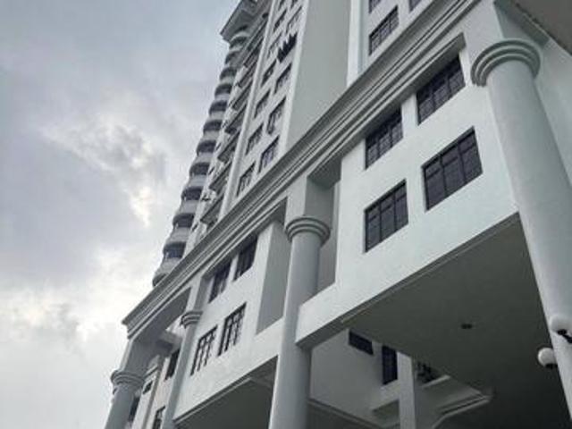 JB Town Larkin Condominium