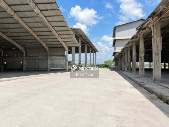 JB Town Sky 88 Near CIQ 2 Bedroom Apartment for Rent