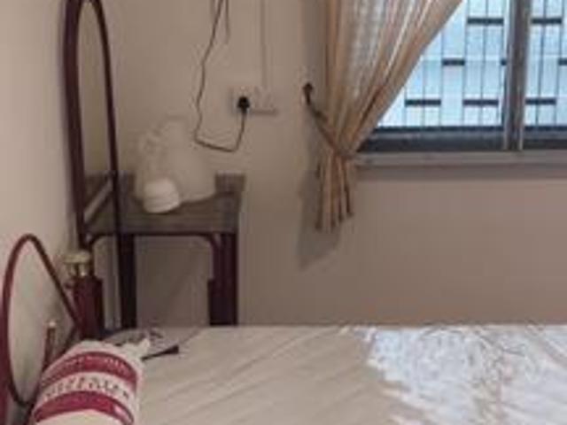 JB Town Taman Iskandar Landed House with Extra Land For Rent