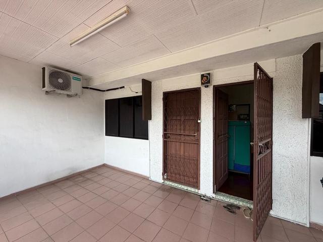 Jb Town Taman Sentosa 2 Storey Terrace House