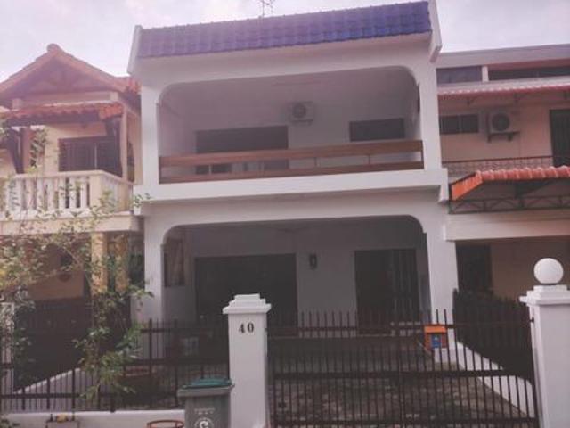 JB Town Taman Tasek Double Storey House for Rent