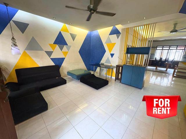 JB Tmn Desa Tebrau 2 Storey Terrace 4 Bed 3 Bath AeonIkeaToppen