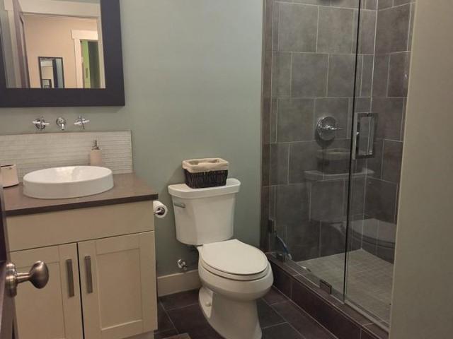 JB Black Building 2 Bedroom Apartment for Rent at 1132 College Dr, Saskatoon, SK S7N 0W2 Varsity View