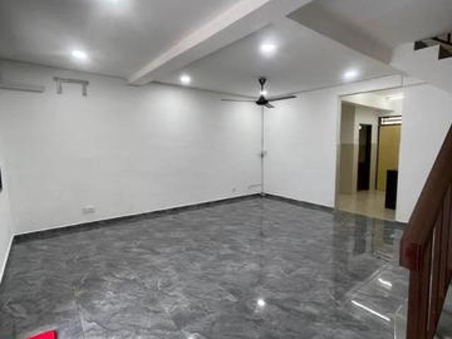 JB SkudaiPulai Jaya Double sty House