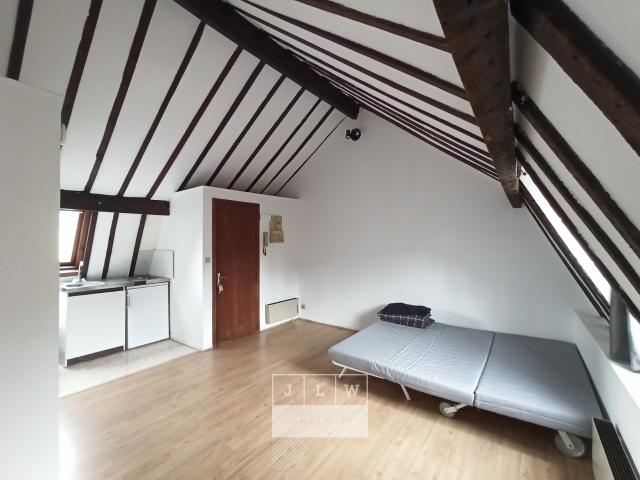 JBG LL152 République Lille Studio non meublé de 17m²