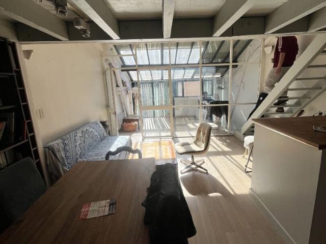 JEANNE D'ARC/ BAYARD T3bis de 94 m2 en triplex avec parking