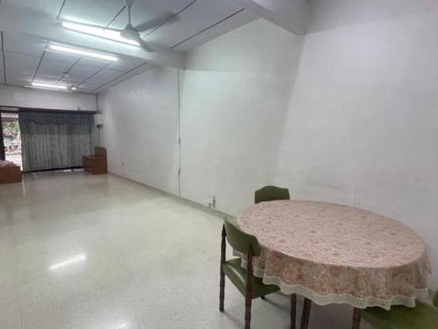 Jelutong Terrace Large Land 1800sf Renovate or Rebuild Opportunity