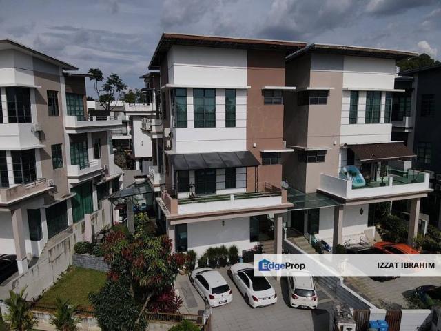 Jelutong Heights