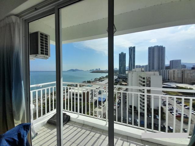 Jelutong Summer Place Corner Unit Renovated with 2 Carpark Lots