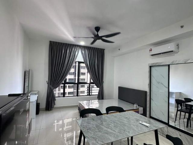 Jelatek Studio For Rent