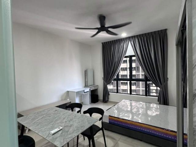 Jelatek Studio For Rent