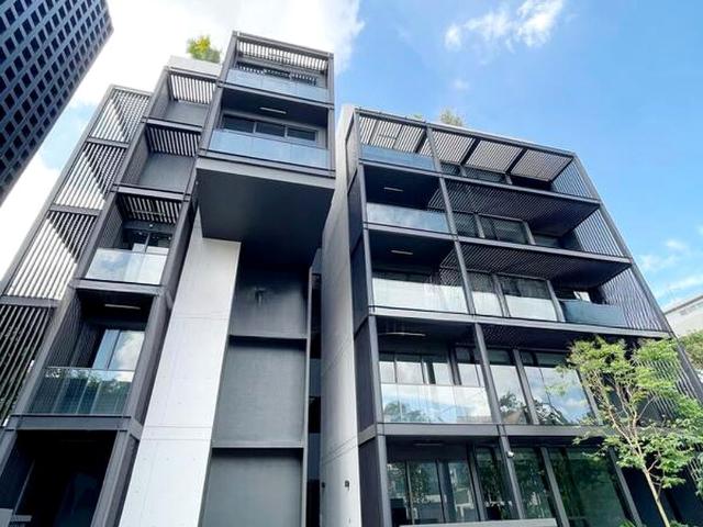 Jervois Privé D10, Apartment