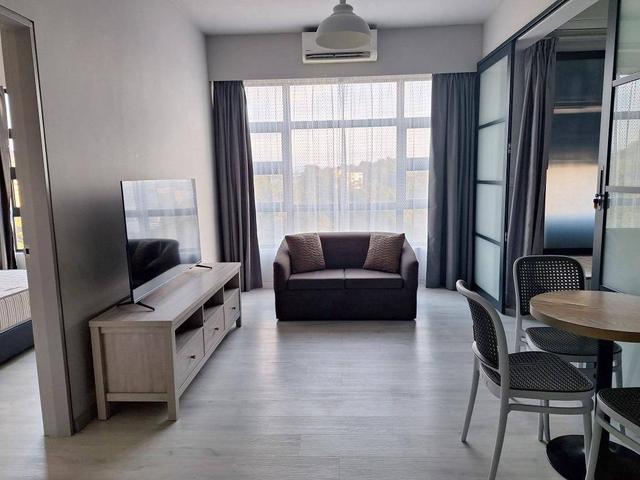 Jesselton Quay Airbnb 525 sqft 2 Bedrooms High Floor City