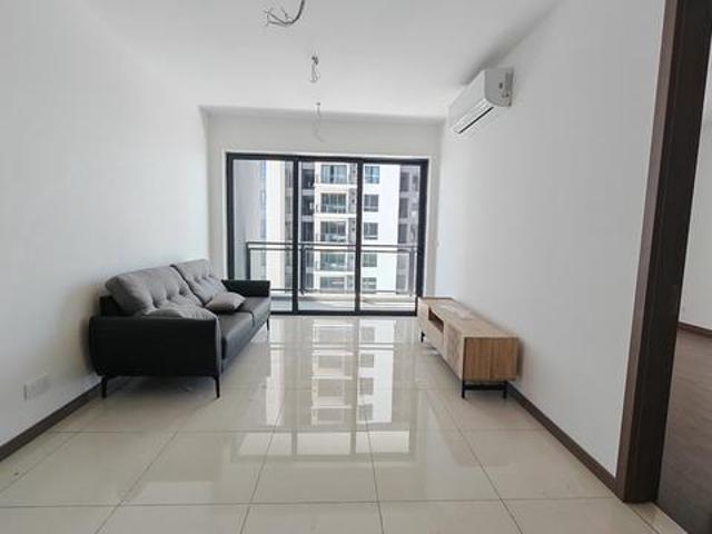Jesselton Twin Damai 832 Sqf High Floor with 2 Carpark