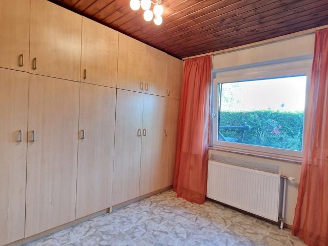 Jetzt Zuschlagen und direkt einziehen! Großzügiger Bungalow in gemütlicher Siedlungslage!